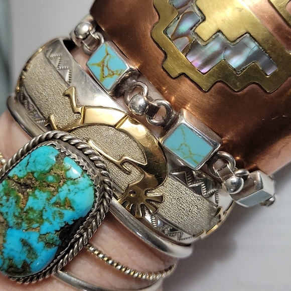 🌟 Collectable Hopi Kokopelli Cuff Sterling and Brass - Picture 16 of 17